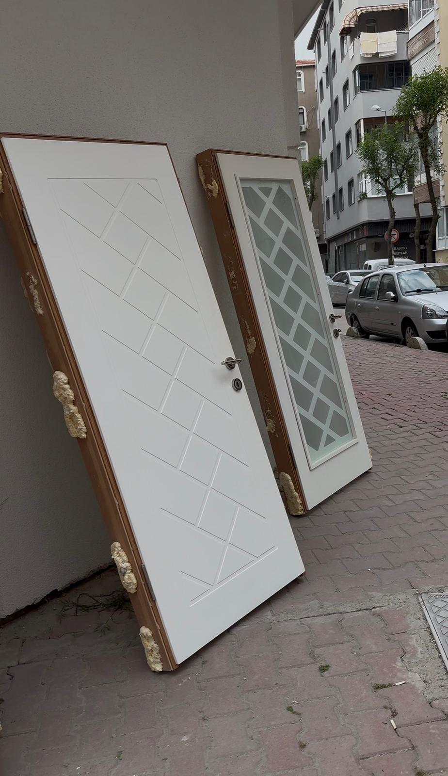 İkinci el ahşap kapı